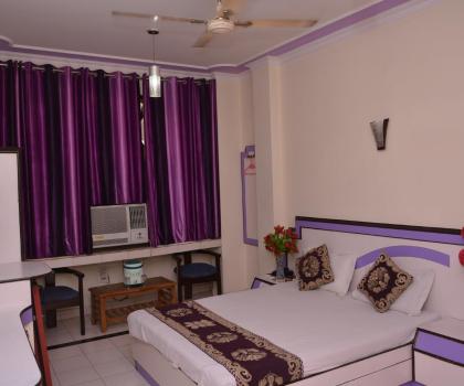 Hotel Yatri International, Нью-Дели