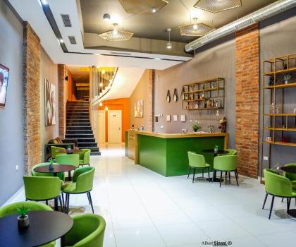 Arc Hotel Tirana, Тирана