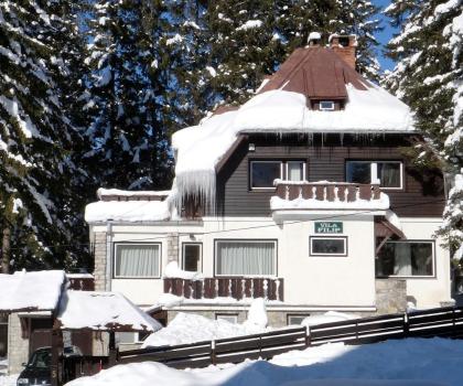 Vila Filip, Предял