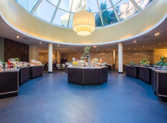 Radisson Blu Sobieski, Варшава