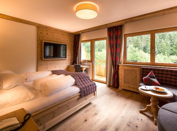 Verwöhnhotel Kristall, Визинг