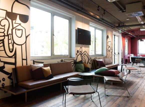 Via Amsterdam, Амстердам