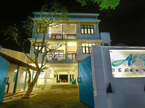 At Ease Beach Hotel, Хиккадува