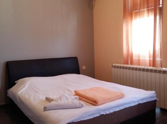 B&B Bela Ruža, Белград