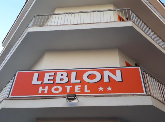 Hotel Leblon, Эль-Ареналь