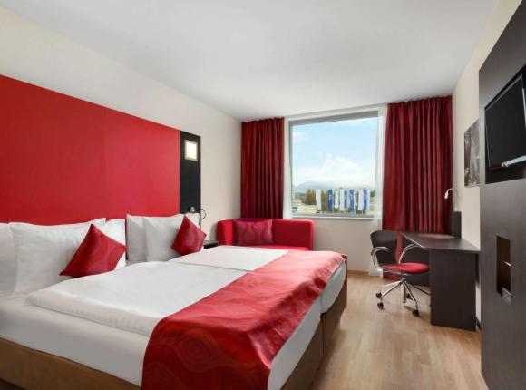 Ramada Encore Geneve La Praille, Женева