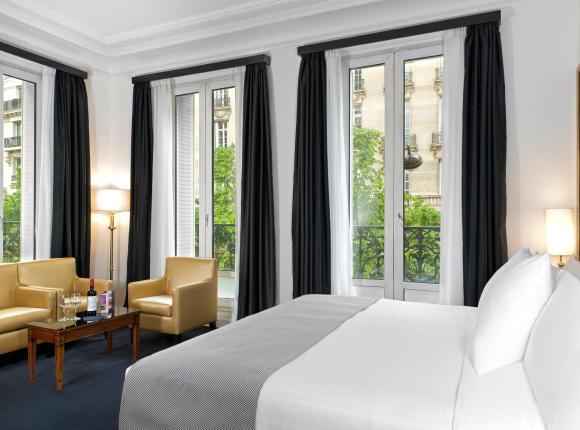 Melia Paris Champs Elysées, Париж