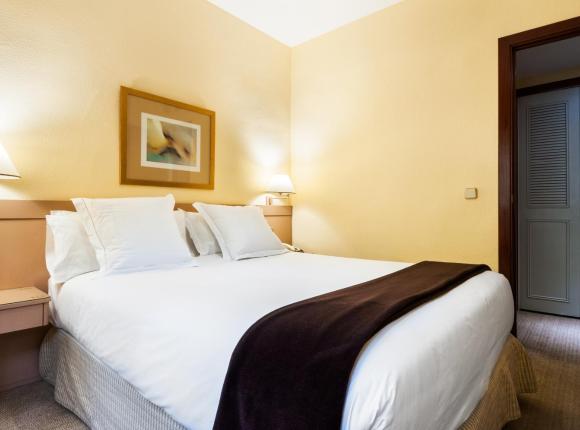 Espahotel Plaza Basílica, Мадрид