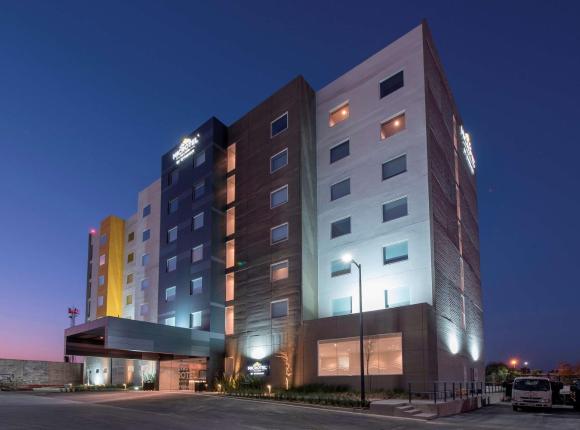 Microtel Inn & Suites by Wyndham, Сан-Луис-Потоси