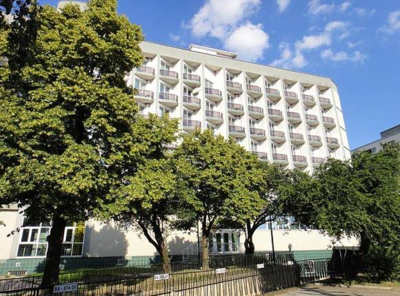 Hotel Modena, Братислава