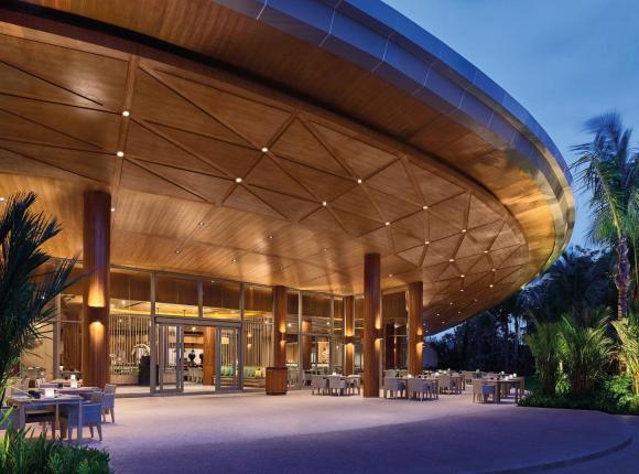Курортный отель Grand West Sands Resort & Villas Phuket, Пхукет