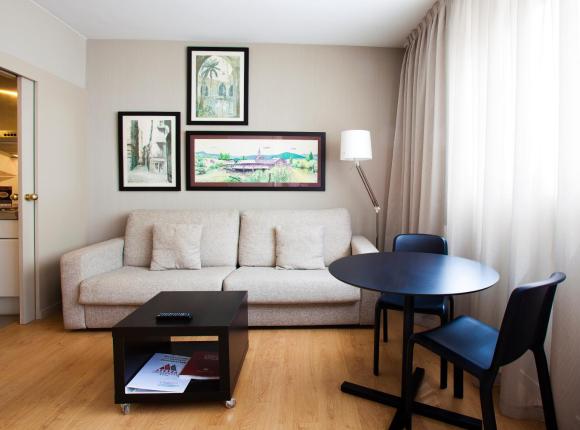 Aparthotel Atenea Barcelona, Барселона