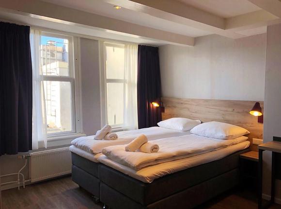 Hotel Vijaya, Амстердам