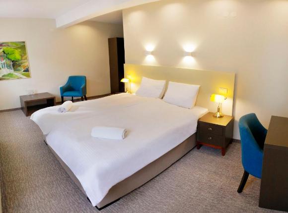 Hotel Happy, Димитровград