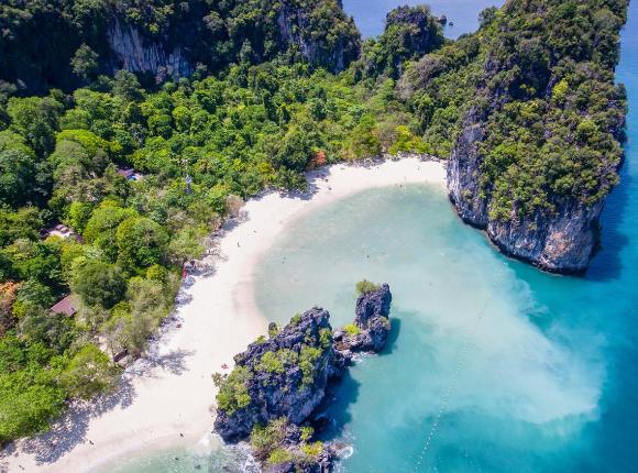 Курортный отель Holiday Inn Resort Krabi Ao Nang Beach