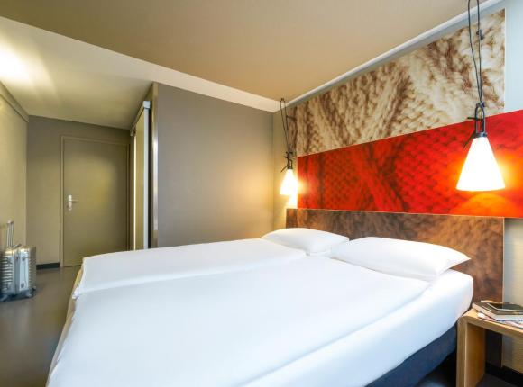 ibis Zurich Adliswil, Цюрих
