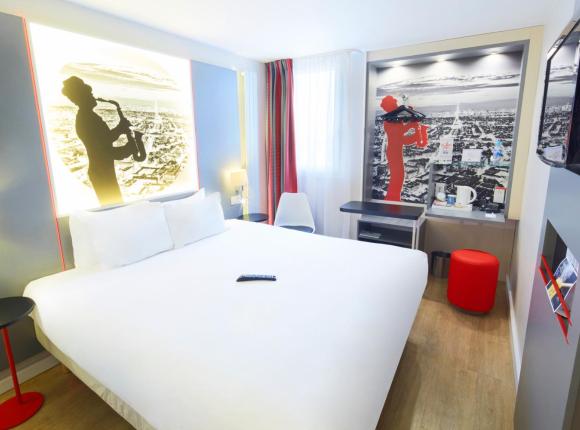 Kyriad Paris Nord Porte de St Ouen, Париж