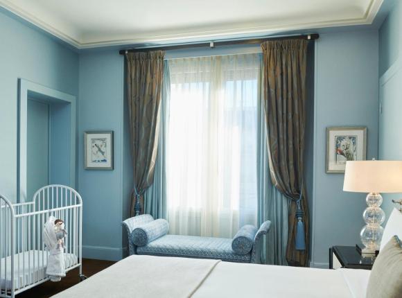 Prince de Galles, a Luxury Collection hotel, Paris, Париж