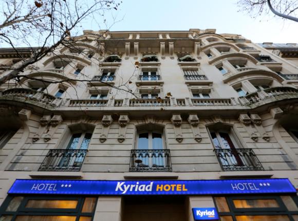 Kyriad Paris 18 - Porte de Clignancourt - Montmartre, Париж