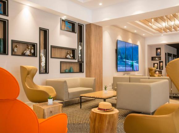 Novotel Nice Arenas Aeroport, Ницца