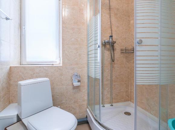 Отель Широкая