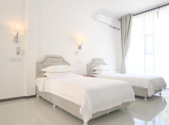 Nazaki Residences, Ган (Атолл Лааму)