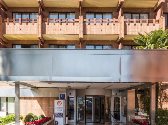 Tryp Madrid Alameda Aeropuerto Hotel, Мадрид