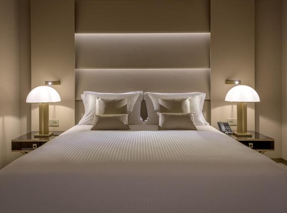 Bella Napa Bay Hotel