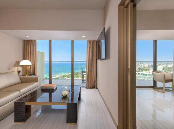 Bella Napa Bay Hotel