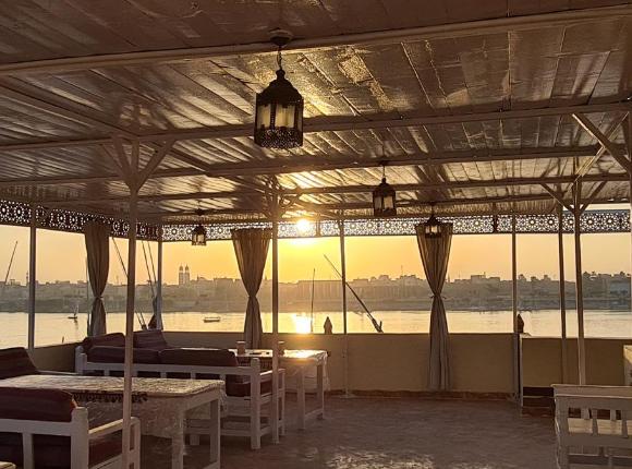 Senmut Luxor Hotel, Луксор