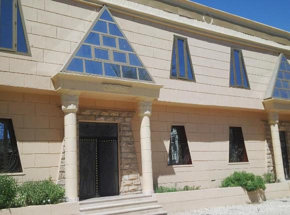 Pyramids Luxor Hotel, Луксор