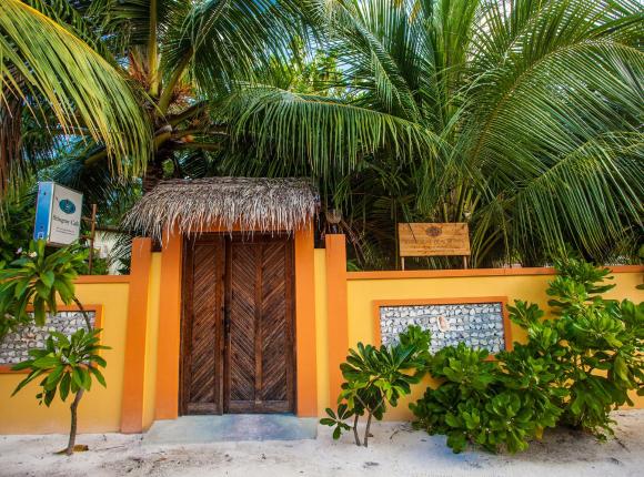 Stingray Beach Inn, Маафуши