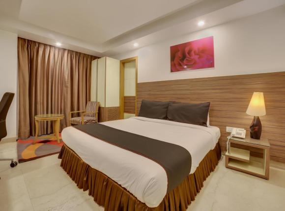 Iris Park Hotel, Нью-Дели