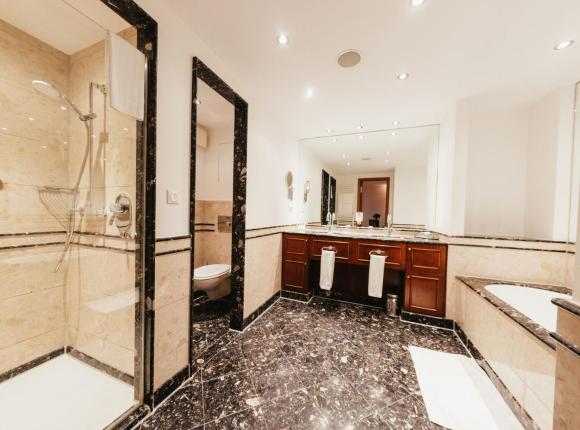 Lindner Hotel & Residence Main Plaza, Франкфурт-на-Майне