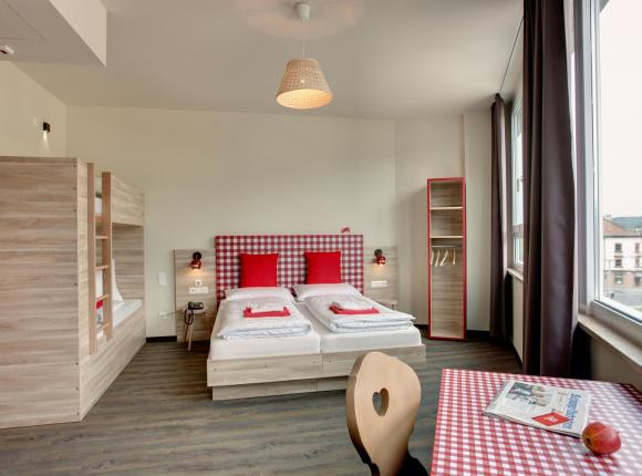 MEININGER Hotel Salzburg City Center, Зальцбург