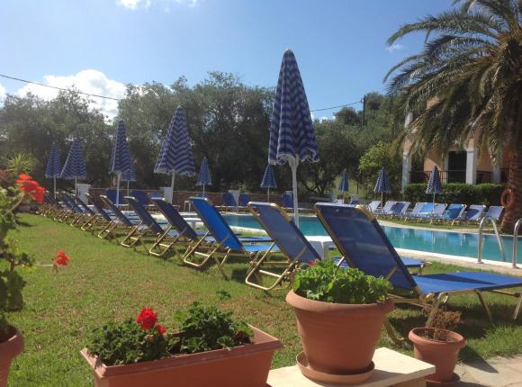 Perros Hotel