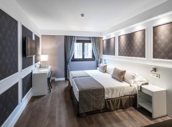 Catalonia Magdalenes, Барселона