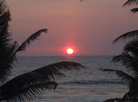 Sri Gemunu Beach Resort