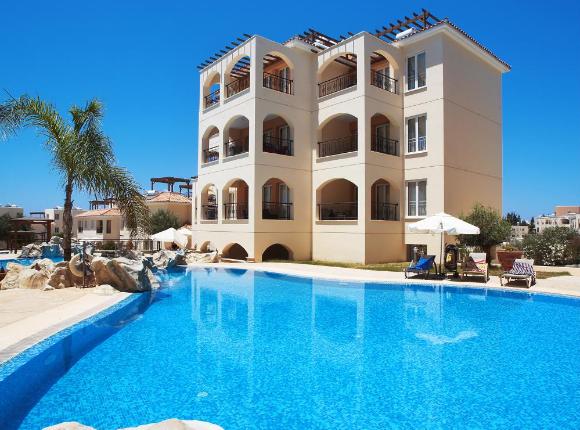 Adamou Gardens, Пафос