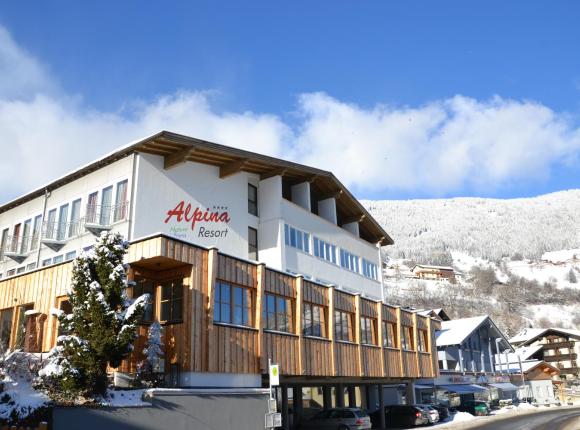 Hotel Alpina nature-wellness, Йерценс