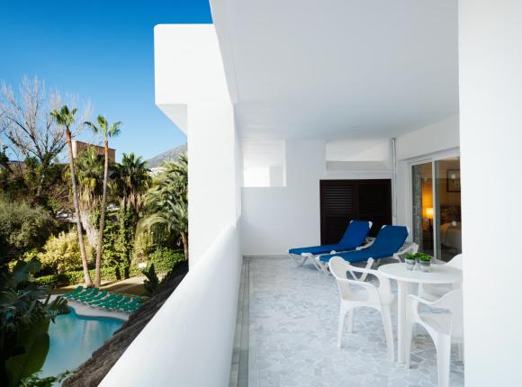 Aparthotel Monarque Sultán Lujo, Марбелья