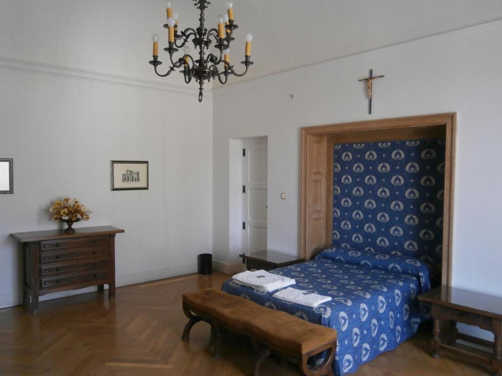 Hospedería Santa Cruz, Мадрид