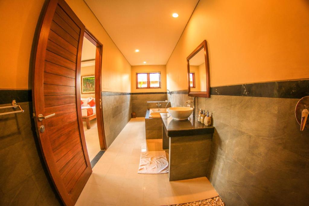 Двухместный (Номер Делюкс с кроватью размера «queen-size»), Cahyatika House & Spa