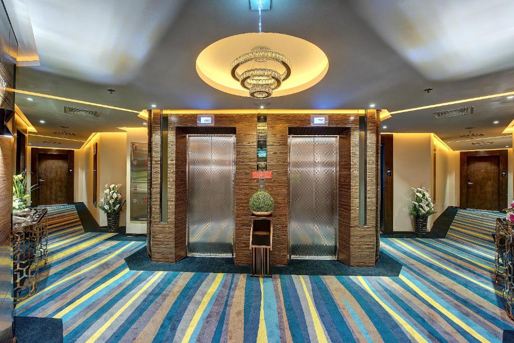 Отель Omega Hotel Dubai, Дубай