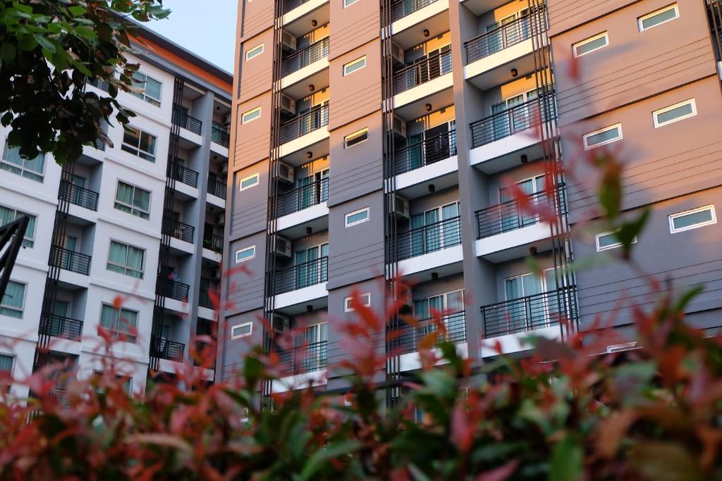 Отель Interpark Residence and Serviced, Чонбури