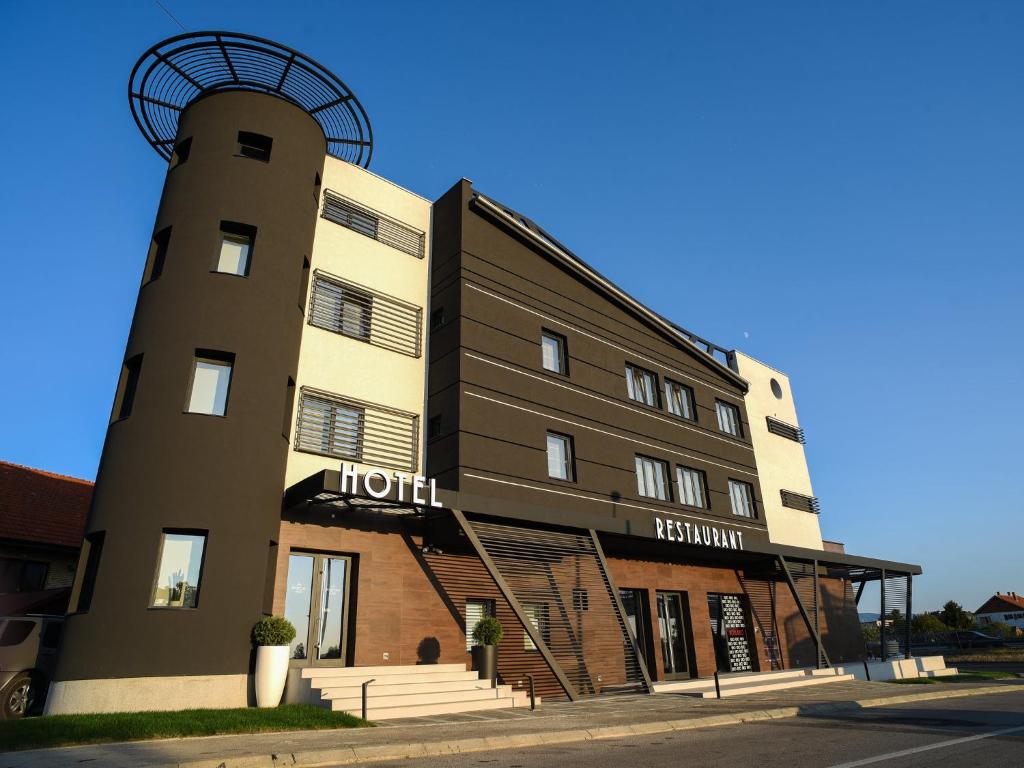 Hotel Ideo Lux, Ниш