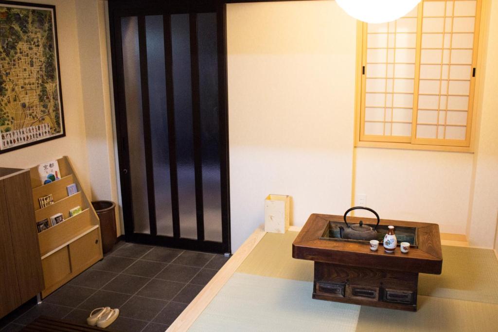 Kamoya Ryokan, Киото