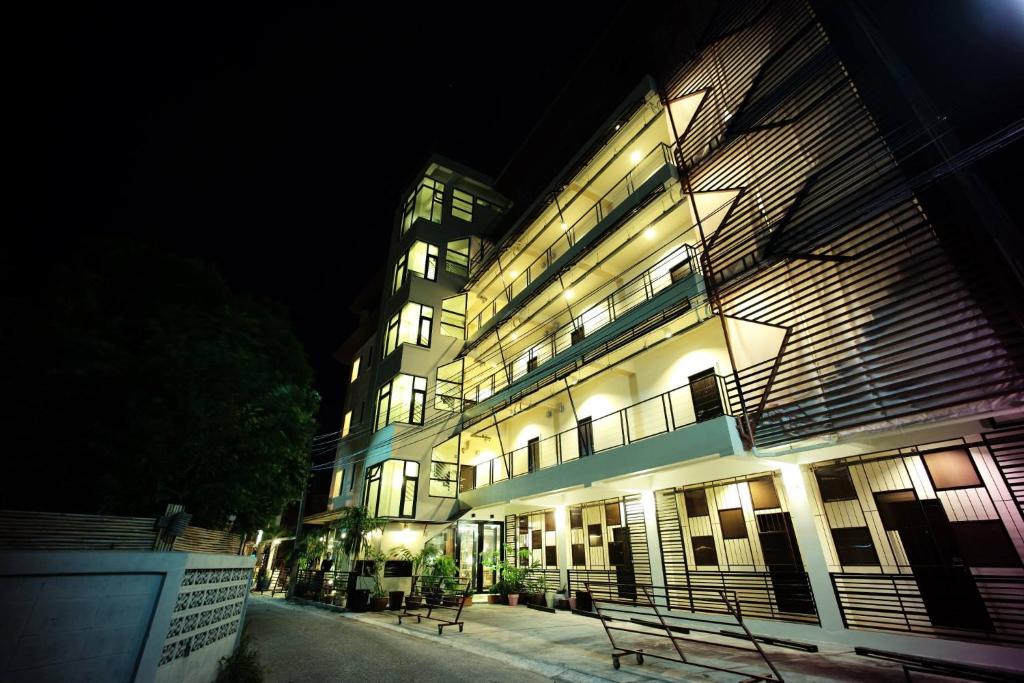 Апарт-отель 26 bed and coffee, Чонбури