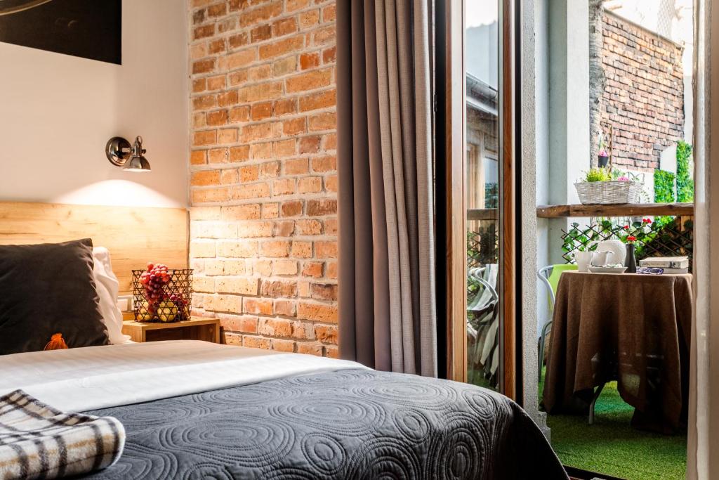 Двухместный (Двухместный номер Делюкс с 1 кроватью и балконом), Art & Garden Residence