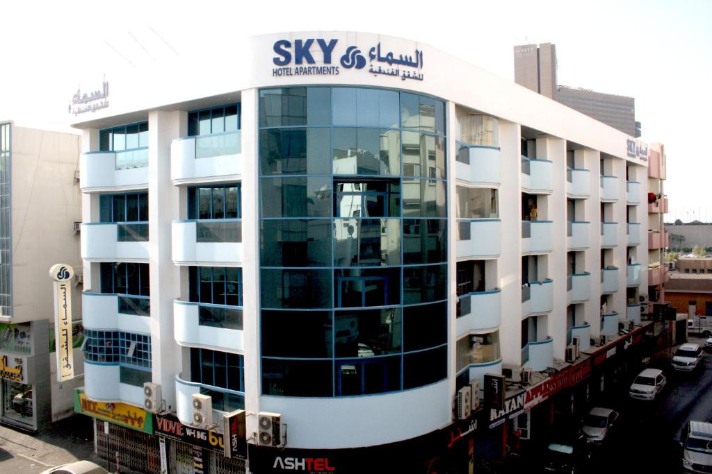 Sky Hotel Apartments, Дубай
